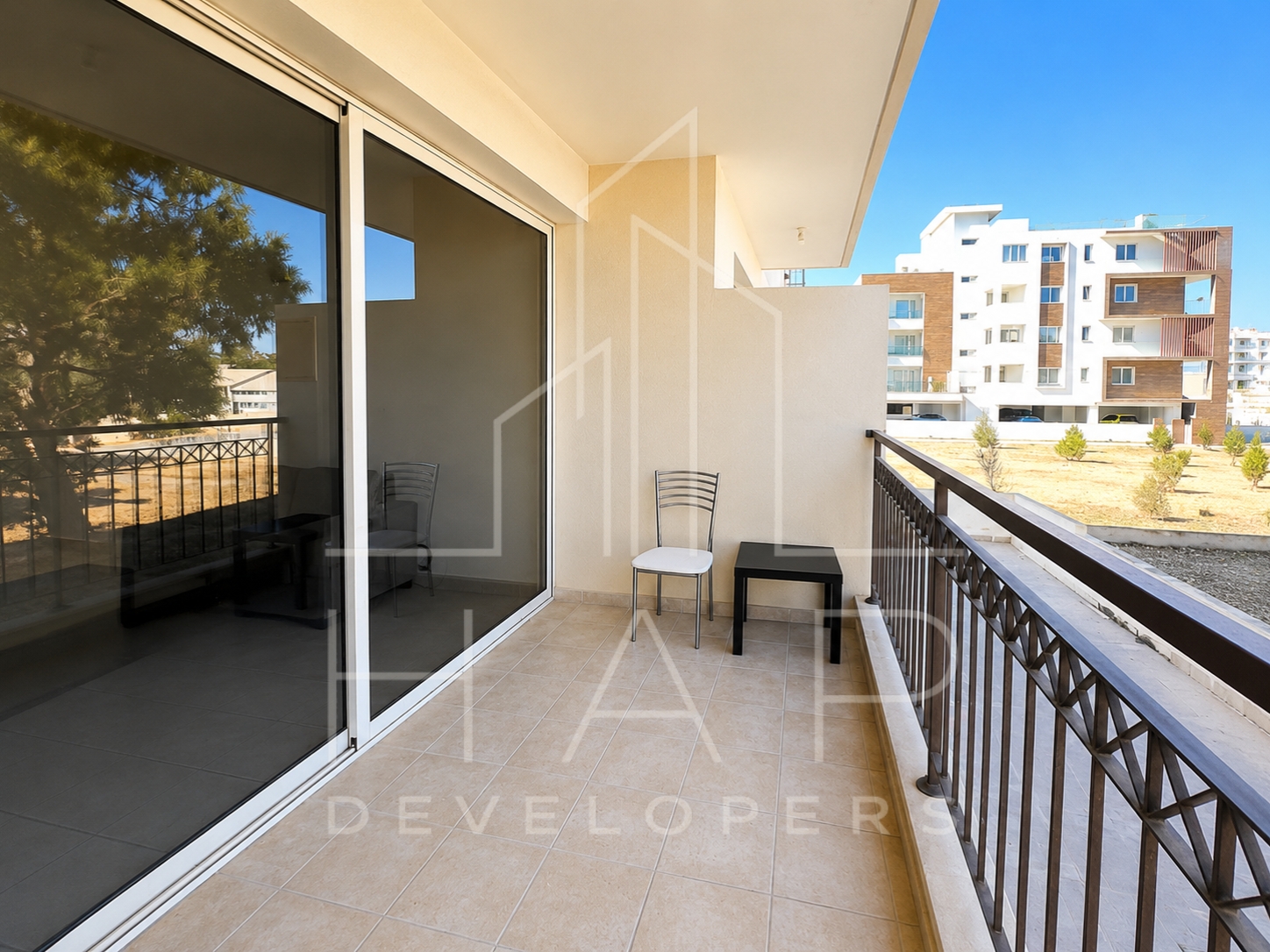 Livadia  apartment residential surroundings thumbnail