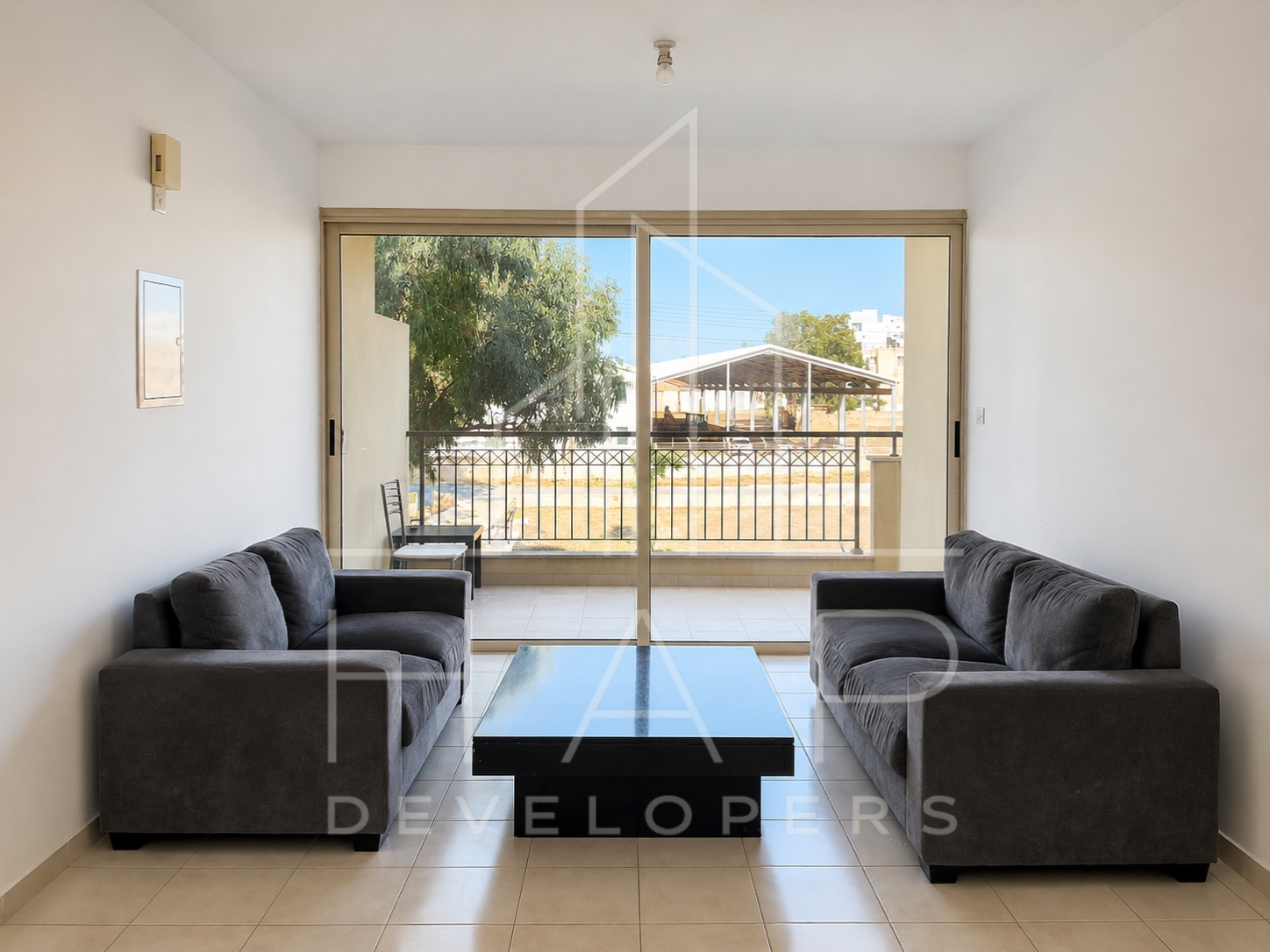 Livadia apartment  with pool and covered parking thumbnail